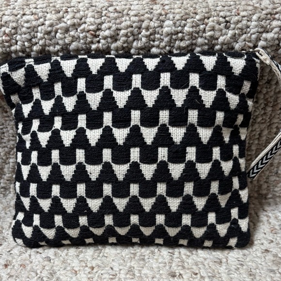 America & Beyond - Midnight Butterflies  Black and Multicolor Tote 3 piece set - Picture 9 of 13